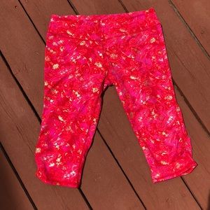 NWT BODY ROCK SPORT WORKOUT CAPRIS, SIZE M